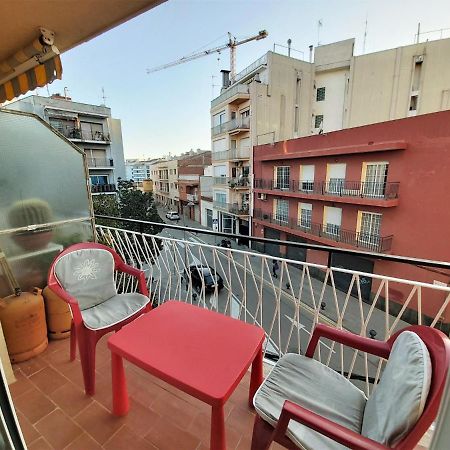 Diana Apartamento Con Terraza Muy Cerca Del Mar Pineda de Mar Buitenkant foto