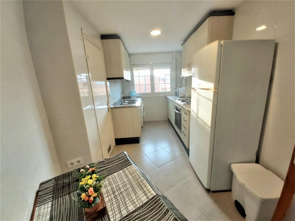 Diana Apartamento Con Terraza Muy Cerca Del Mar Pineda de Mar Buitenkant foto